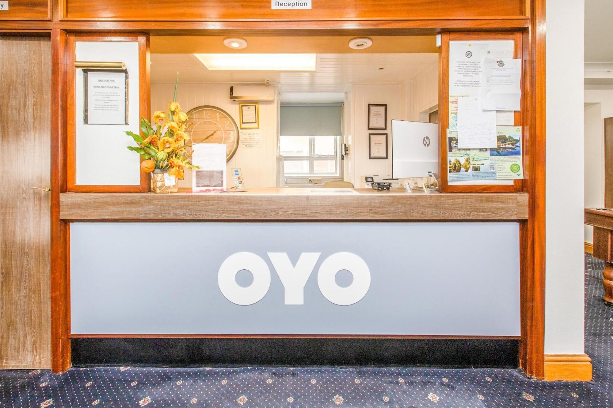 Oyo Stade Court Hotel Hythe  Eksteriør bilde